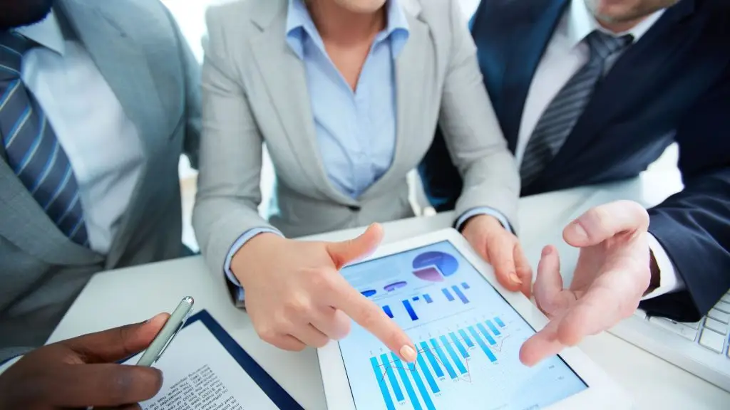 Transparent reporting and communication
